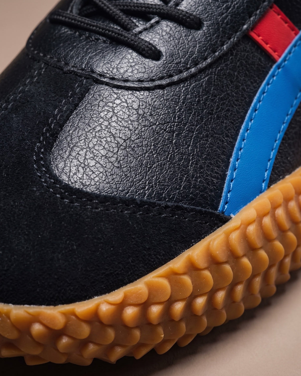 Giovanni Faux Leather Sneaker