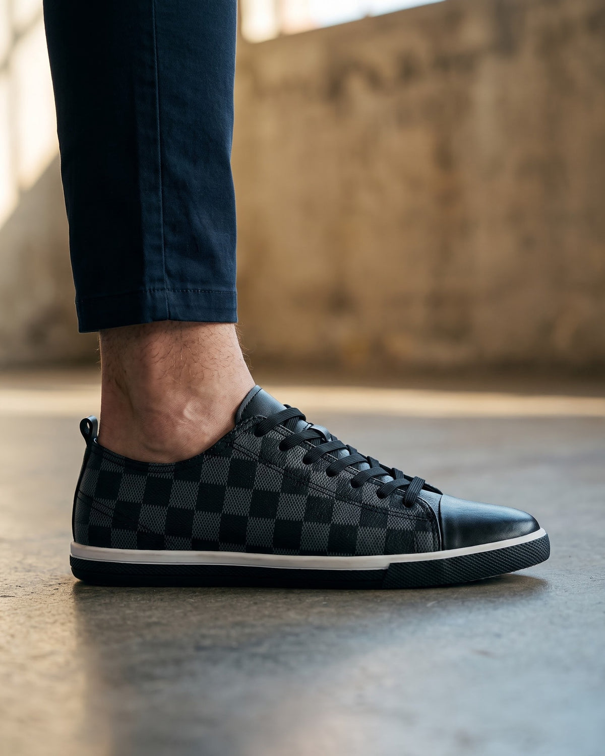 Cosimo Leather Sneaker