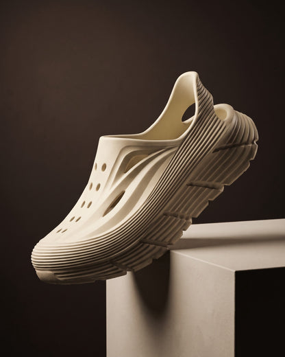 Eduardo Moulded Foam Clog