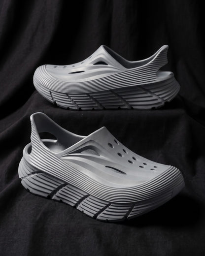 Eduardo Moulded Foam Clog