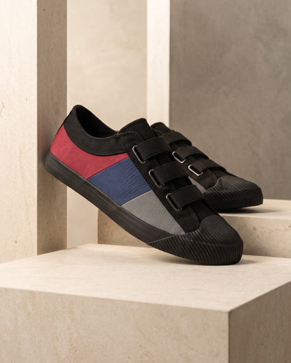 Luis Canvas Sneaker