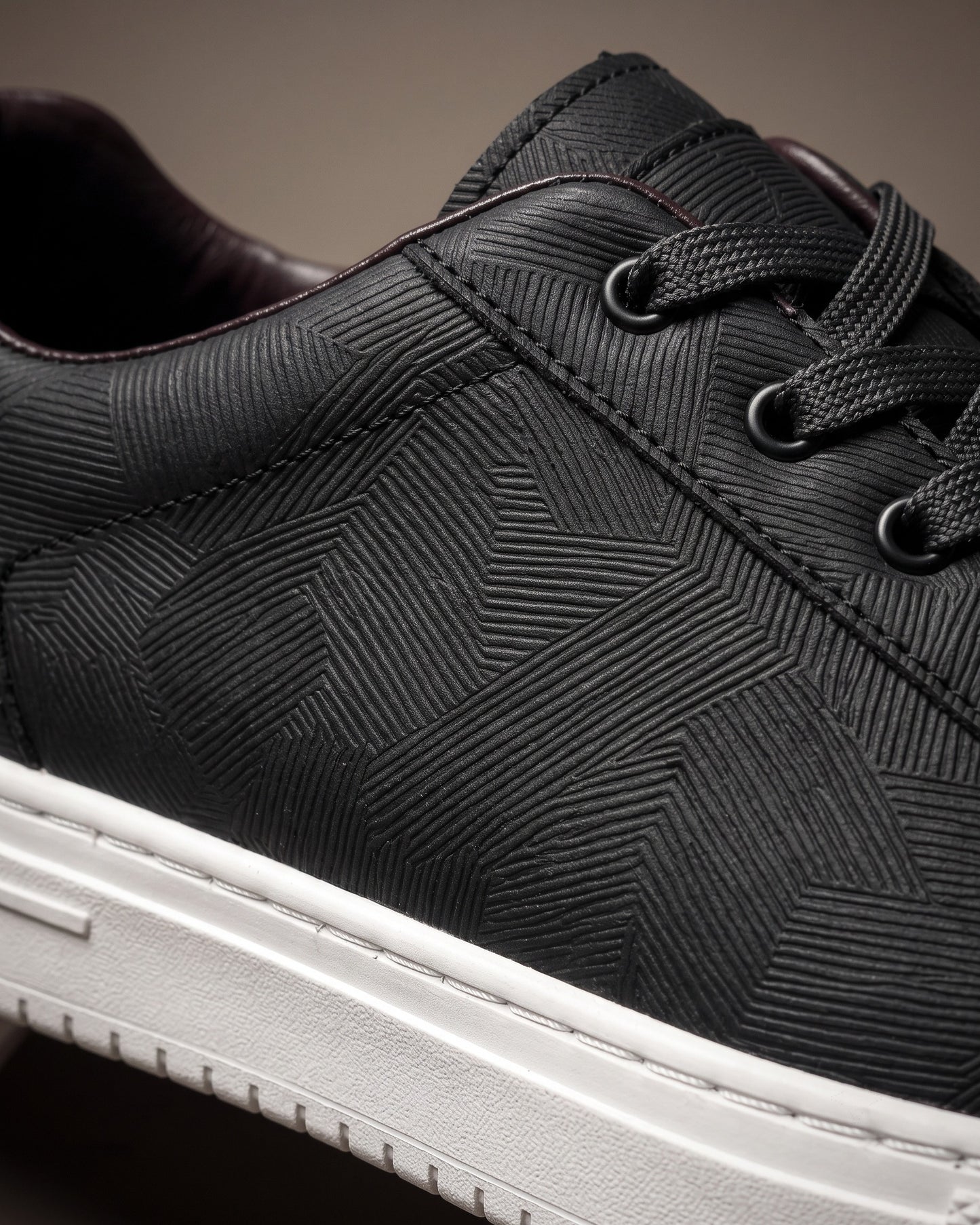 Nestor Leather Sneaker