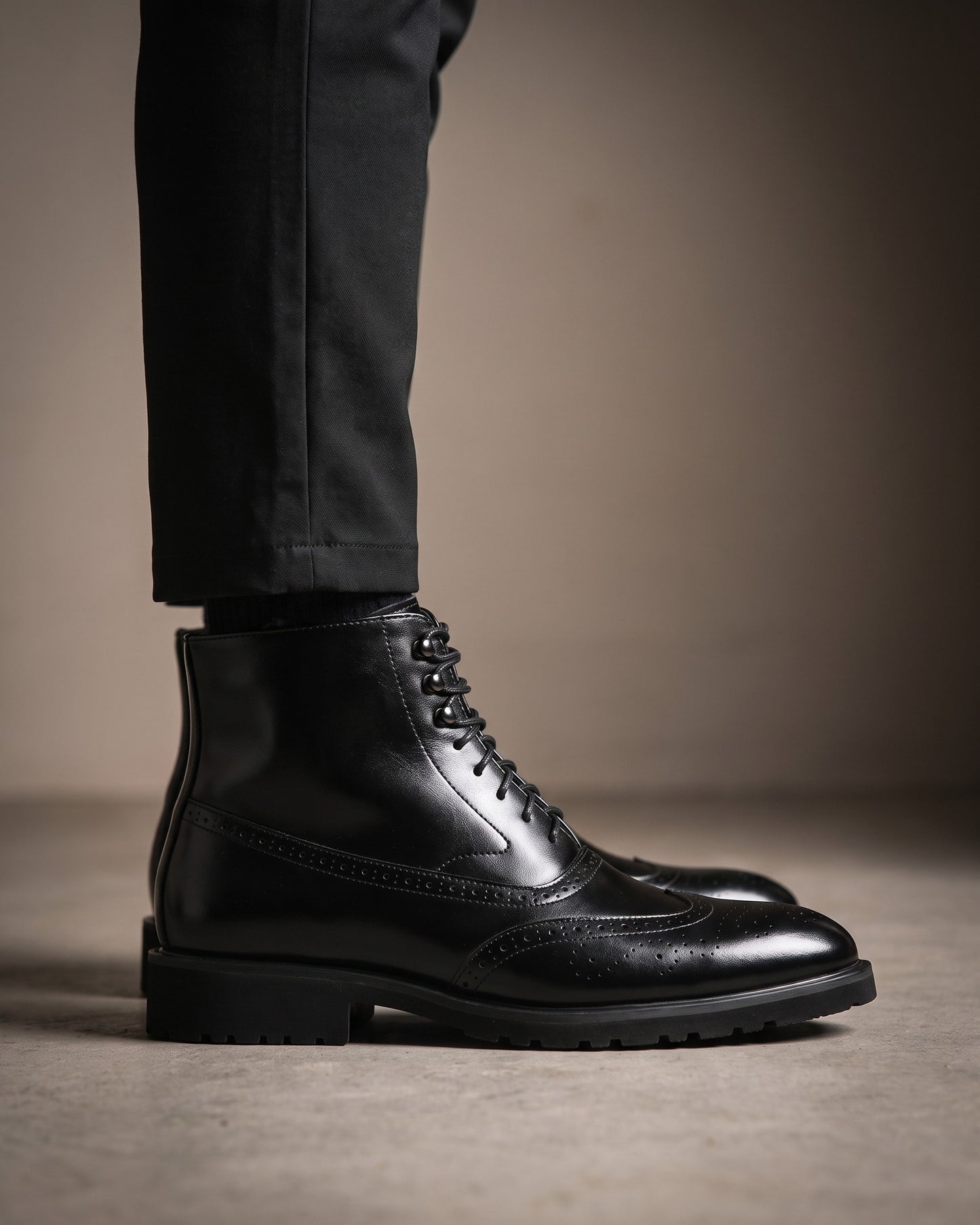 Giovanni Leather Wingtip Boot