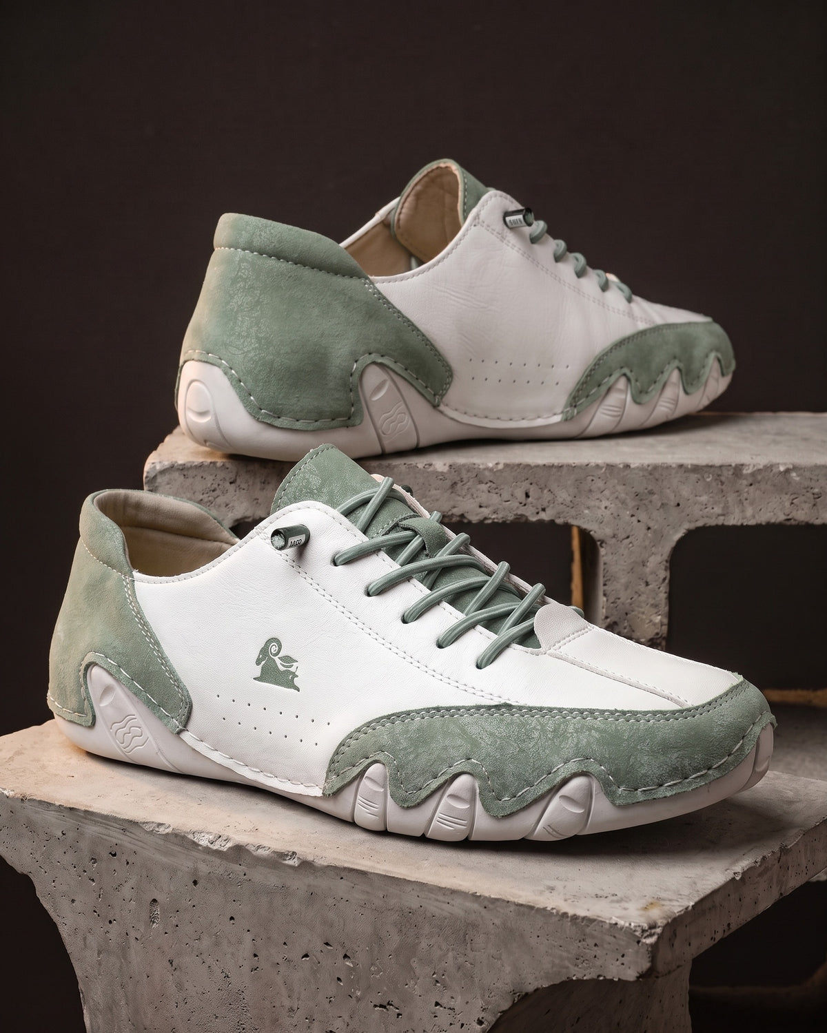 Elias Leather Sneaker